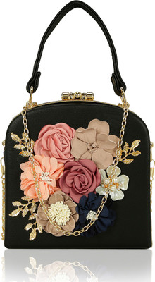 

Kleio Party Black Clutch
