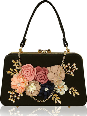 

Kleio Party Black Clutch