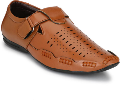 

Fentacia Men Tan Sandals