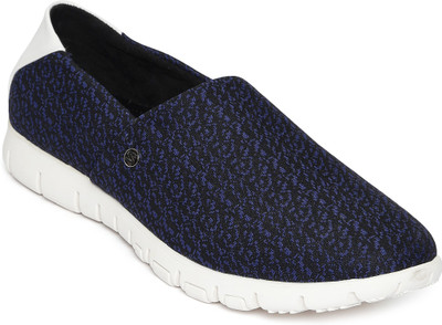 

SCENTRA Walking Shoes For Men(Multicolor, Navy blue