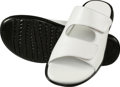 

Shoe Bazar Men White Flats