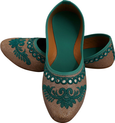 

DFR Gold glitter with mirror work Jutis For Women(Beige, Green