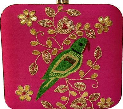

Niche Party Red Clutch