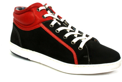 

Hitz Black Leather Casual shoes Casuals For Men(Black