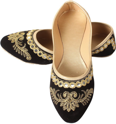 

DFR Velvet Jutis For Women(Gold