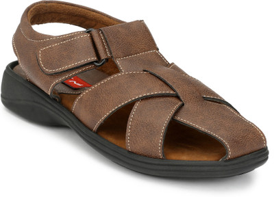 

Fashion Victim Men Brown Casual