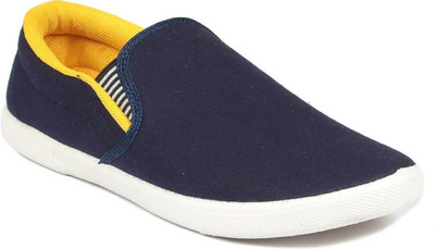 

hotmess Slip On Sneakers For Men(Multicolor, Blue;yellow