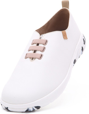 

UIN Casuals For Men(White