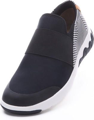 

UIN Casuals For Men(Black