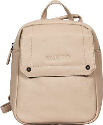 

Calfnero 71084 2.5 L Backpack(Beige), Creame