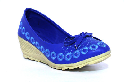 

Leatherwood1 Girls Slip on Ballerinas(Blue
