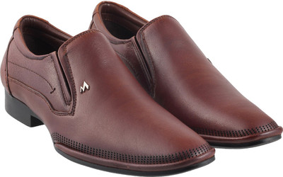 

Metro Trendy Slip On For Men(Tan, 23;tan