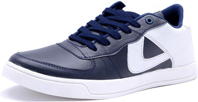 27 OFF on ROAD STAG Men s Trendy Sneakers For Men Red on Flipkart PaisaWapas