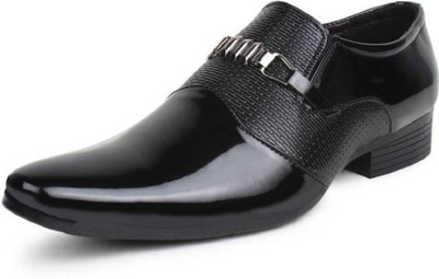 

Shoe Rock Vision(SRV) Slip On For Men(Black