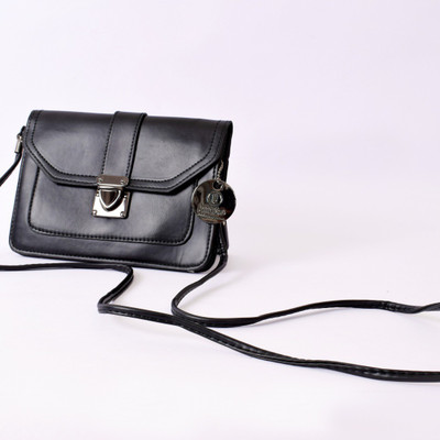 

RHHENSO Women Black PU Sling Bag