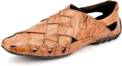 lee cooper leather sandals flipkart