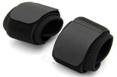

Friendskart Adjustable Black Wrist support Gym & Fitness Gloves (, Black