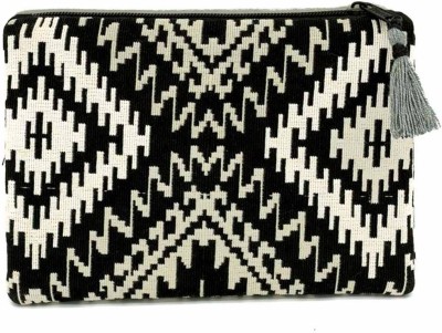 

Master Piece Crafts Casual Black Clutch