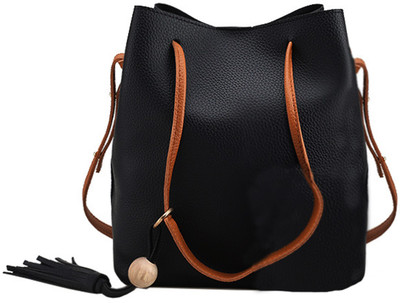 

Entire Hand-held Bag(Black)