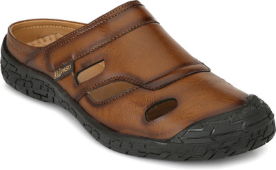 

El Paso Men Tan Clogs