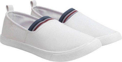 

World Wear Footwear New-717 Slip On Sneakers For Men(Multicolor, White