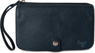 

Baggit Casual Blue Clutch