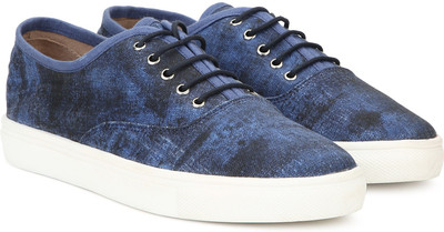 

Miss CL By Carlton London Miss CL Canvas Shoes For Women(Blue, Navy