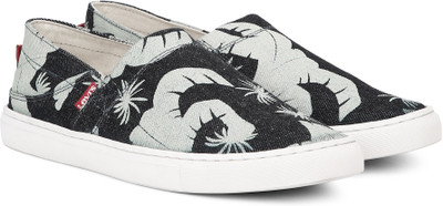 

Levi's Sunset slip on Slip on Sneakers For Men(Black, Off White, Blue