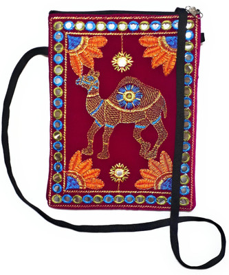 

Unique Fashion Women Casual Maroon Velvet Sling Bag