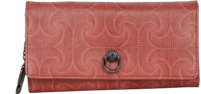 

Butterflies Casual Pink Clutch