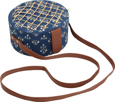 

PITARA Sling Bag(Blue)