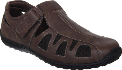 

Duke Men Brown Casual