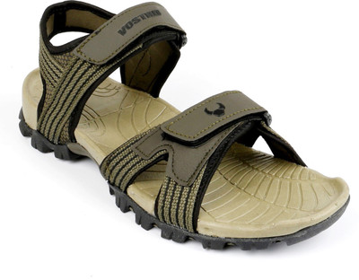 

Vostro Men Olive Casual