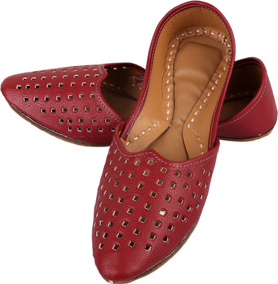 

DFR Jali Design Punjabi Jutis For Men(Maroon, Cherry