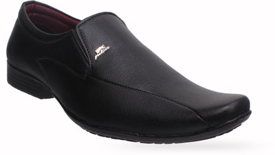 

BENOTA Slip On For Men(Black