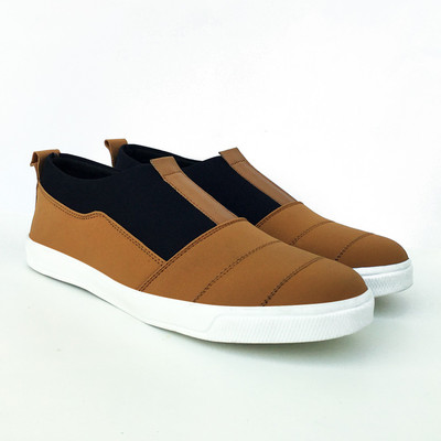 

XGL Dash Men's Tan Breathable Casual Shoes Sneakers For Men(Tan, Black