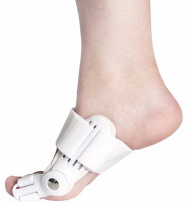 

AlexVyan High Quality 1 Pcs White Universal Size Toe Thumb Straightener Bunion Splint Movable, Protection And Correction For Feet Thumb Support Hallux Valgus Orthotics Thumb Corrector- Bandage Design For Men Women Boy Girl Senior(Pack Of 1)