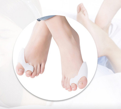 

AlexVyan White Universal Size Silicone Gel Foot Fingers Toe Separator 1 Pair Orthopedic Foot Protector Adjuster Hallux Valgus Guard Thumb And Finger Seperator- For Women Men Boy Girl Senior(Pack Of 2)