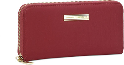 

Tommy Hilfiger Casual Red Clutch