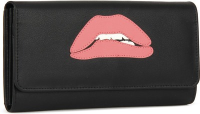 

Remanika Casual Black Clutch