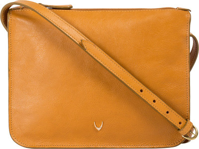 

Hidesign Sling Bag(Tan)