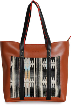 

Kanvas Katha Tote(Multicolor)