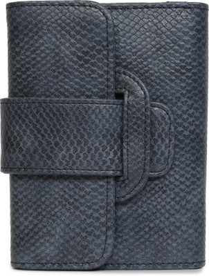 

Butterflies Casual Blue Clutch