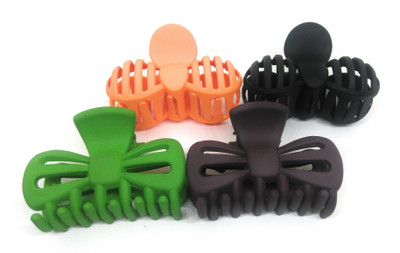

Khubsurat Hair Clutcher / Hair Claw Clip, Set of 4 Pieces, Assorted Color & Designs, Smooth Touch Feel Bun Clip, Hair Claw, Hair Clip(Multicolor)