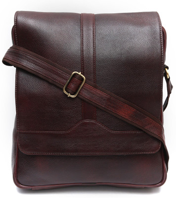 

Blu Whale Messenger Bag(Brown)