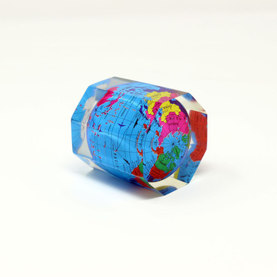 

Tootpado Paperweight Globe Design - Octagon (8STA26) - For Office Table Acrylic Paper Weights with Acrylic Finish(Set Of 1, Blue)