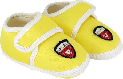

Neska Moda Sports 0 To 12 Month Baby Booties(Toe to Heel Length - 11 cm Yellow)