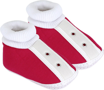 

Neska Moda Stud 0 To 12 Month Baby Booties(Toe to Heel Length - 11 cm Red)