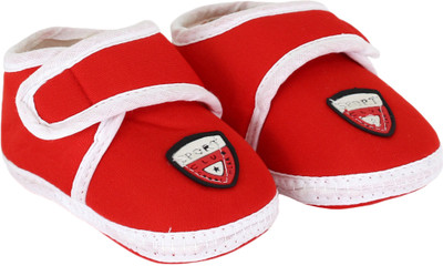 

Neska Moda Sports 0 To 12 Month Baby Booties(Toe to Heel Length - 11 cm Red)