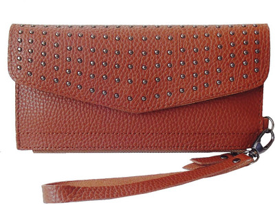 

Lyfe Fashions Casual Tan Clutch